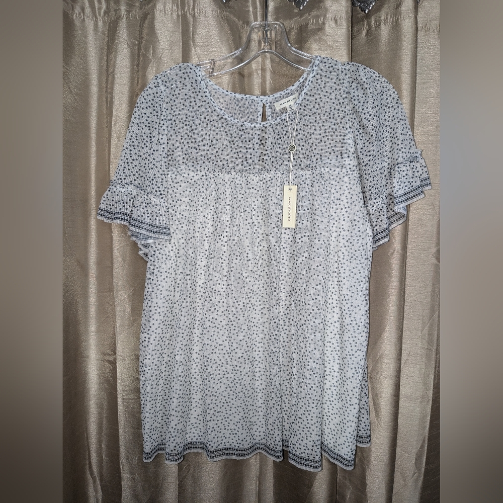 Max studio polka dot silky blouse. Size 1x. New with tags